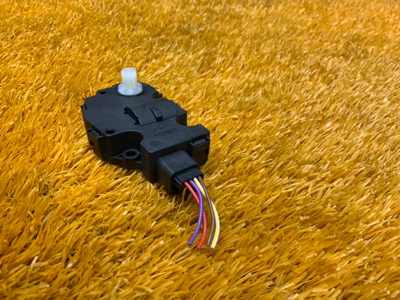 привод заслонки отопителя, 200 рублей, Красноярск