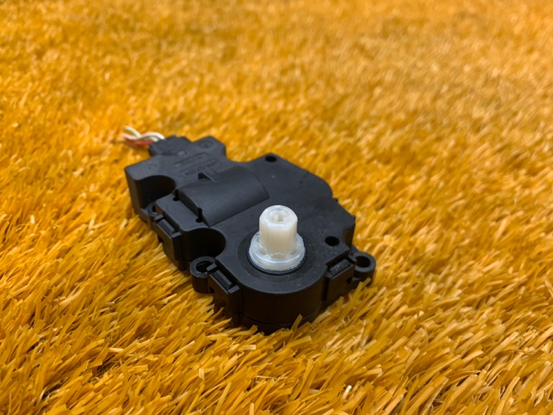 привод заслонки отопителя, 200 рублей, Красноярск