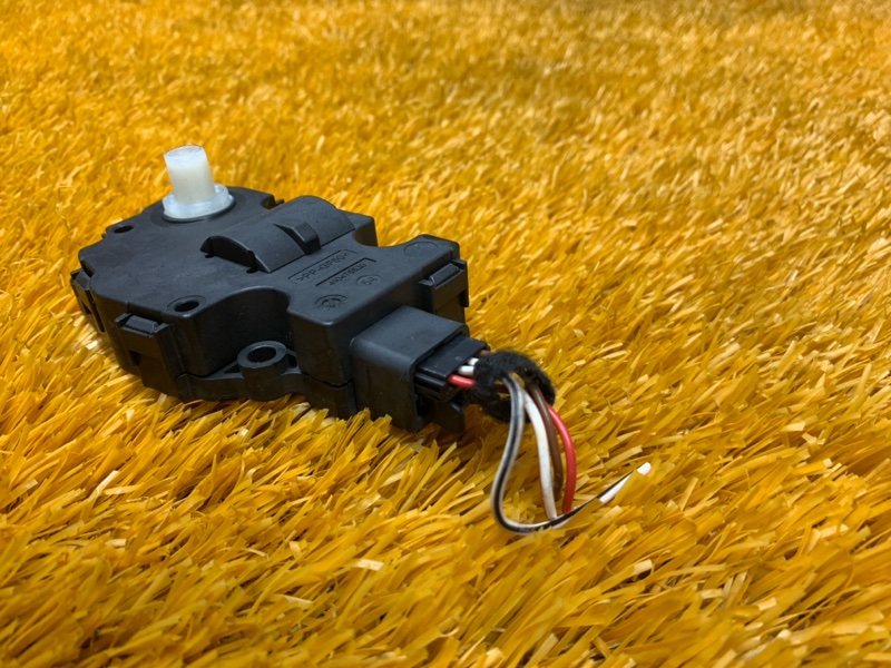 привод заслонки отопителя, 200 рублей, Красноярск