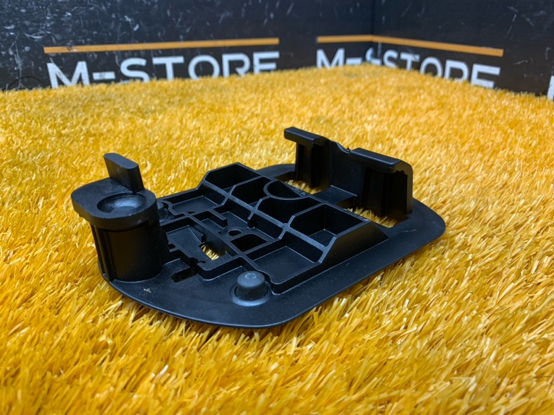 Крепление аварийного знака, 200 рублей, Красноярск