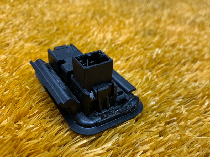 кнопка закрывания багажника, 1000 рублей, Красноярск