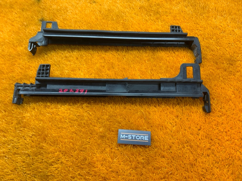 Кронштейн радиатора, 1920 рублей, Красноярск