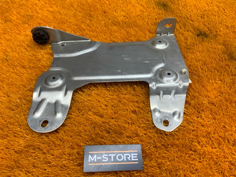 Кронштейн блока управления рулевой рейкой, 300 рублей, Красноярск