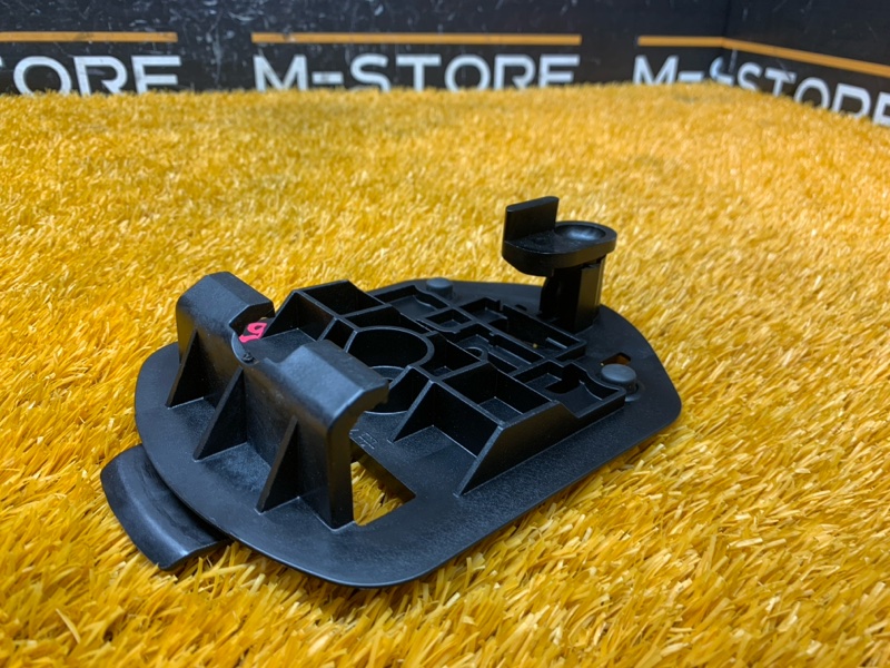 Крепление аварийного знака, 200 рублей, Красноярск