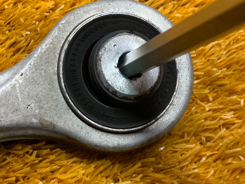 Рычаг подвески верхний, 1080 рублей, Красноярск