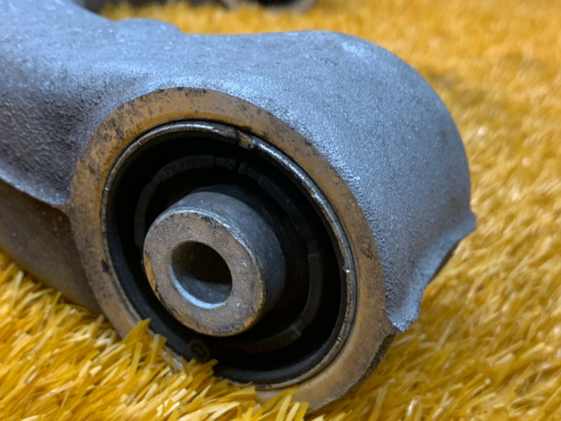 Рычаг подвески нижний, 500 рублей, Красноярск