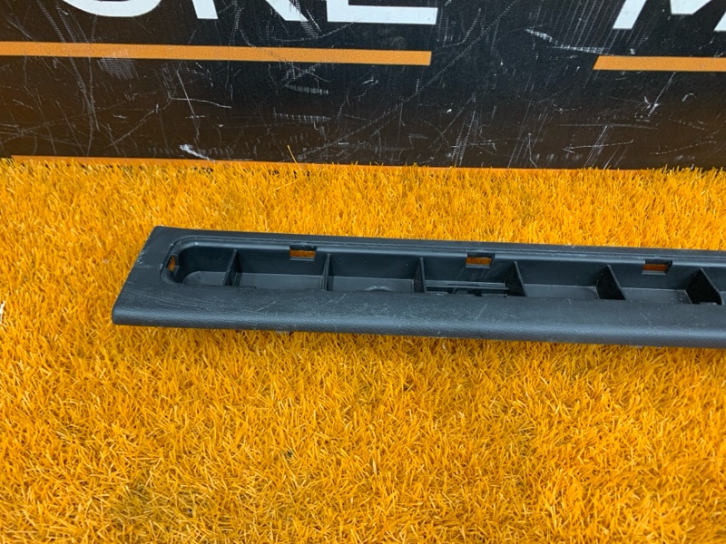 Накладка на порог салона, 350 рублей, Красноярск