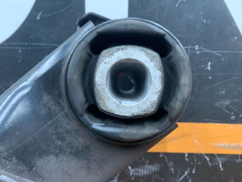 Балка поперечная (подрамник), 2500 рублей, Красноярск