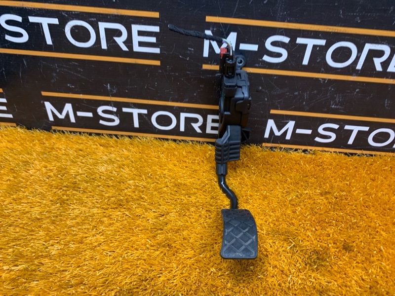 педаль газа, 670 рублей, Красноярск