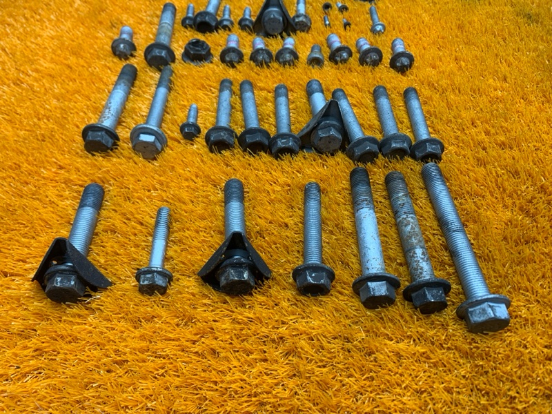 Болты и гайки задней подвески, 700 рублей, Красноярск