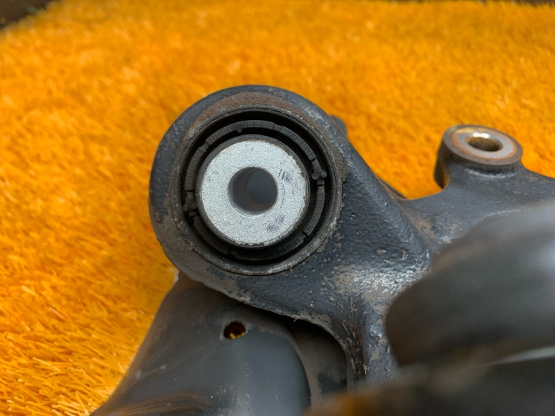 кулак поворотный, 2000 рублей, Красноярск