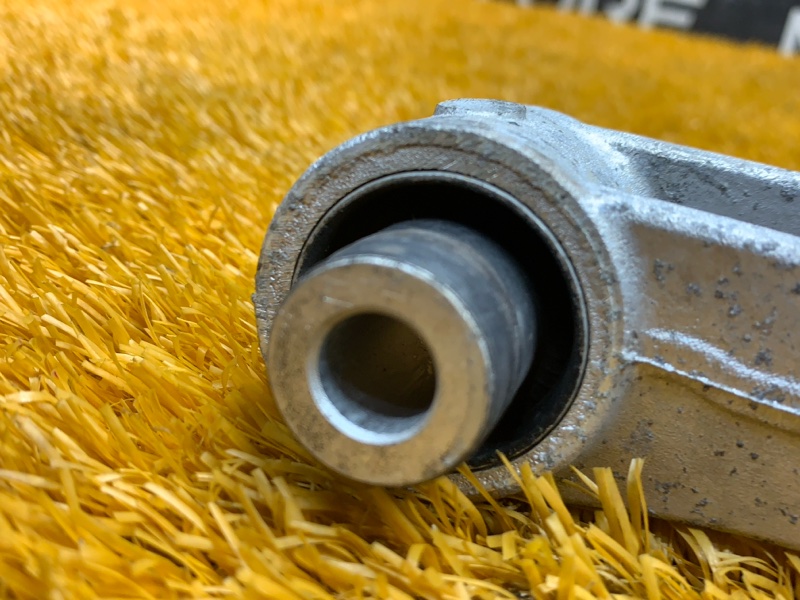 Рычаг подвески верхний, 500 рублей, Красноярск