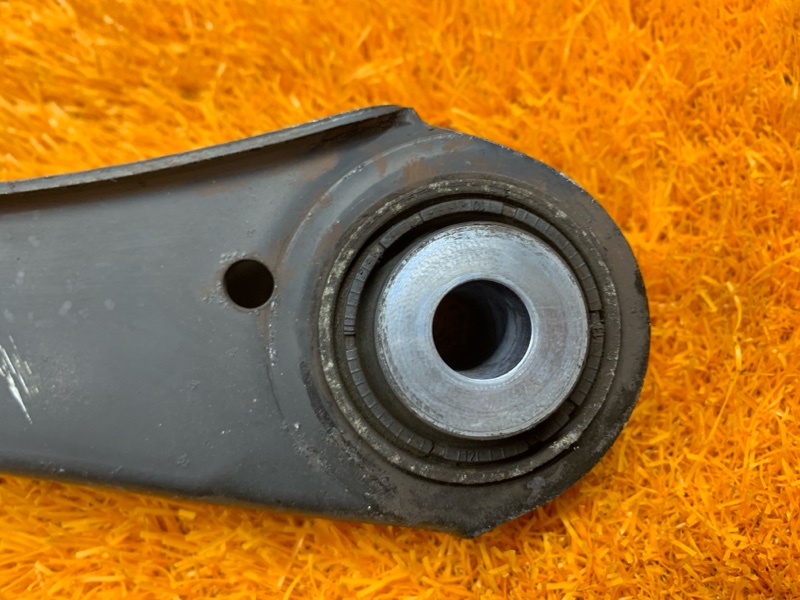 Рычаг подвески верхний, 1000 рублей, Красноярск