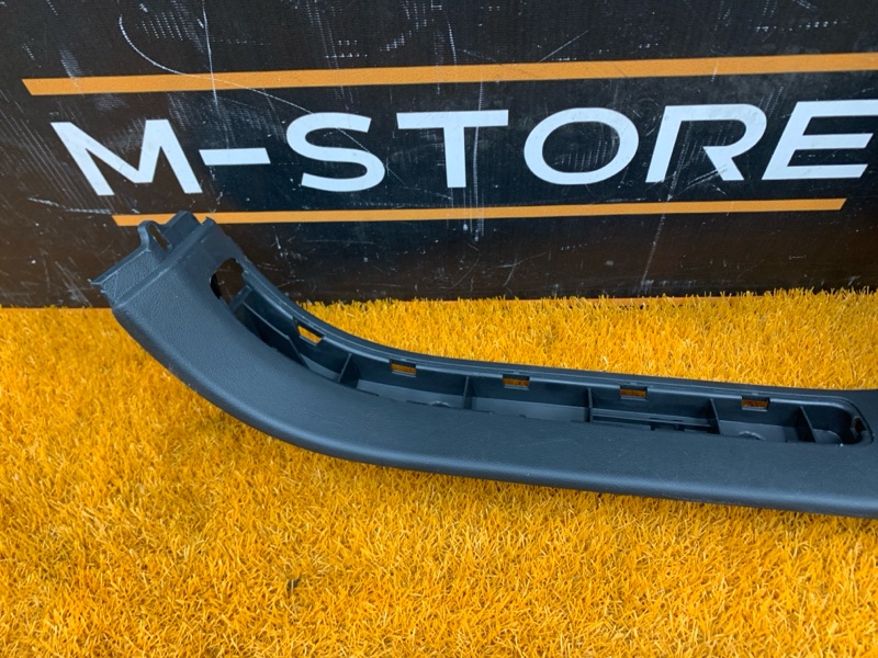 Накладка на порог салона, 350 рублей, Красноярск