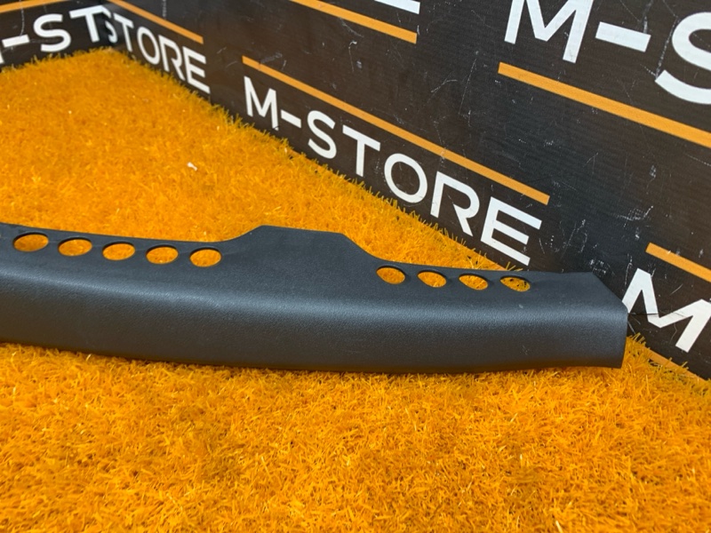 Накладка на порог салона, 350 рублей, Красноярск