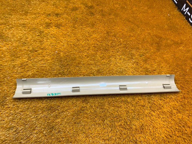 Накладка на порог салона, 210 рублей, Красноярск