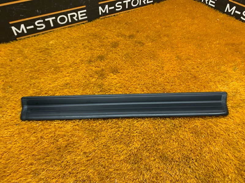 Накладка на порог салона, 350 рублей, Красноярск