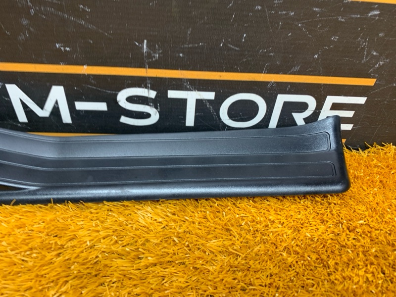 Накладка на порог салона, 350 рублей, Красноярск