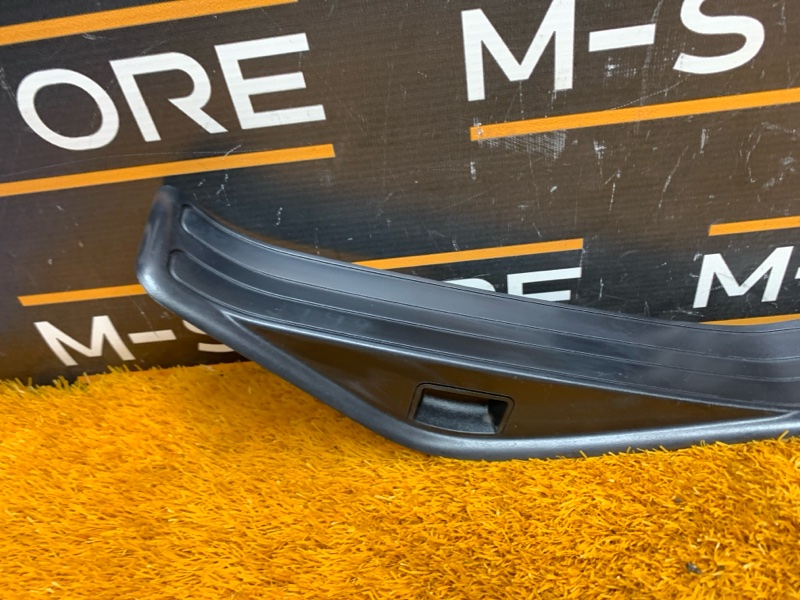 Накладка на порог салона, 350 рублей, Красноярск