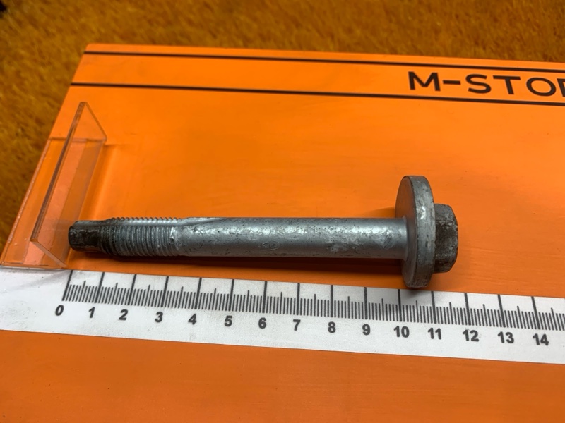 Болт развальный, 600 рублей, Красноярск