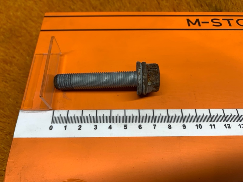 Болт суппорта, 200 рублей, Красноярск