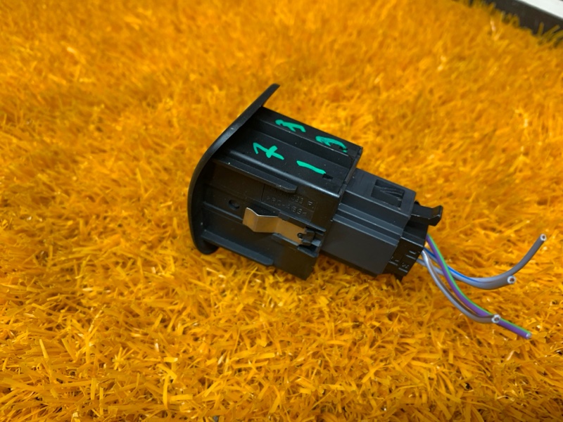 Кнопка освещения панели приборов, 360 рублей, Красноярск