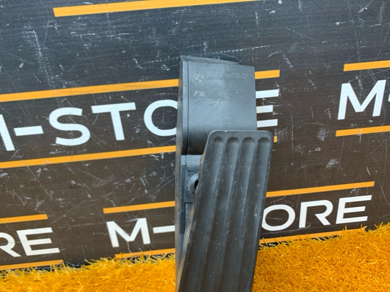 педаль газа, 500 рублей, Красноярск