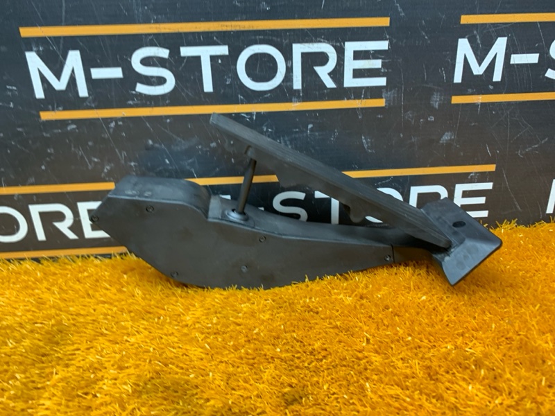 педаль газа, 500 рублей, Красноярск