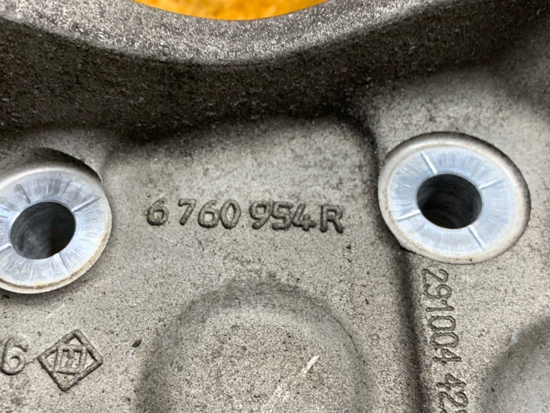 кулак поворотный, 1000 рублей, Красноярск