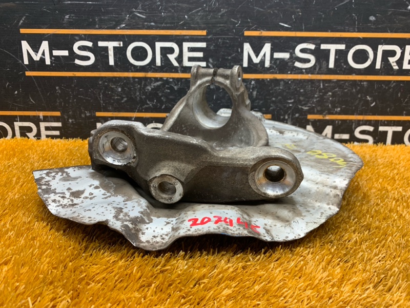 кулак поворотный, 1000 рублей, Красноярск