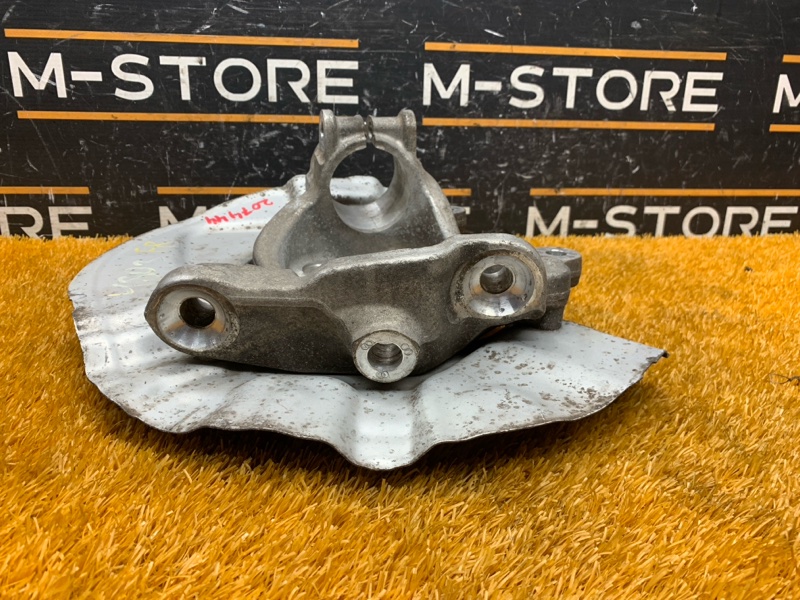 кулак поворотный, 1000 рублей, Красноярск