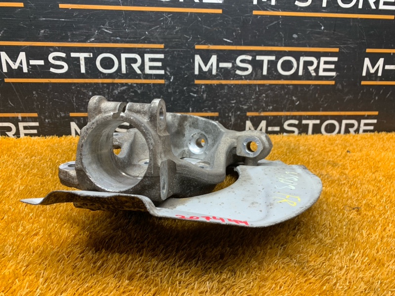 кулак поворотный, 1000 рублей, Красноярск