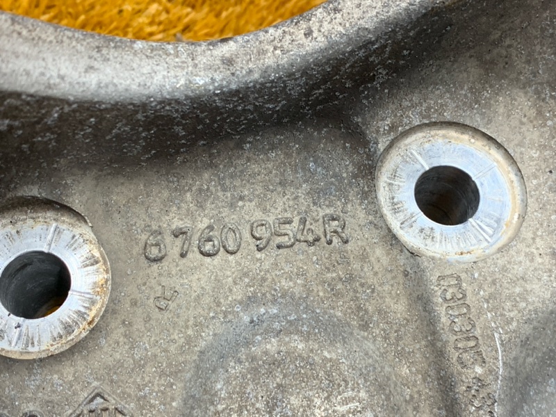 кулак поворотный, 1000 рублей, Красноярск