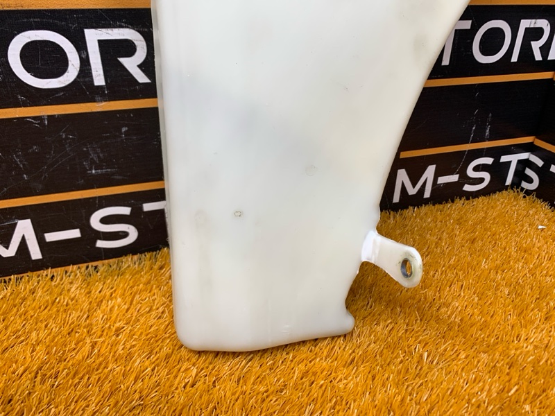 Бачок омывателя, 1000 рублей, Красноярск