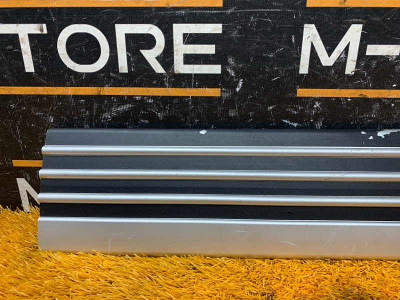 Накладка на порог салона, 350 рублей, Красноярск