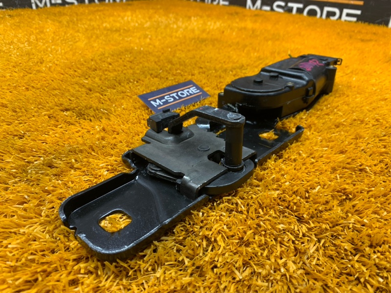 Доводчик крышки багажника, 3190 рублей, Красноярск