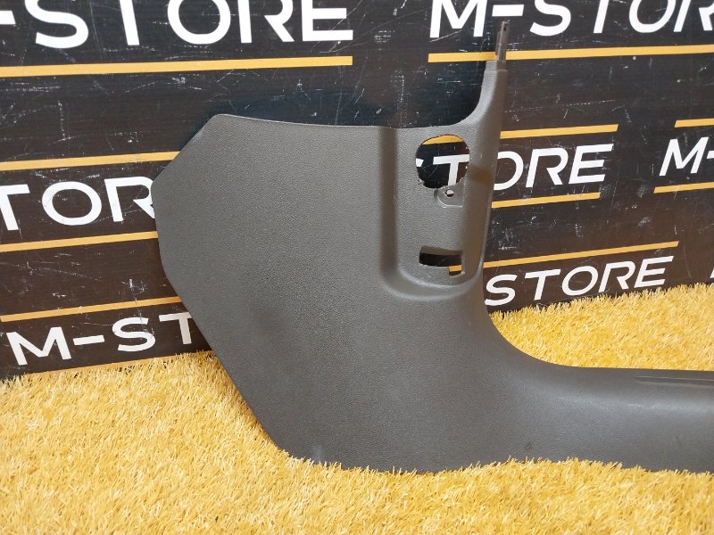 Накладка на порог салона, 350 рублей, Красноярск