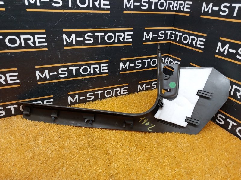 Накладка на порог салона, 350 рублей, Красноярск