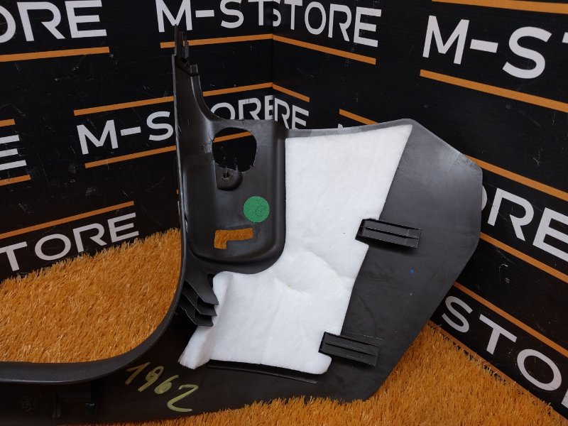 Накладка на порог салона, 350 рублей, Красноярск