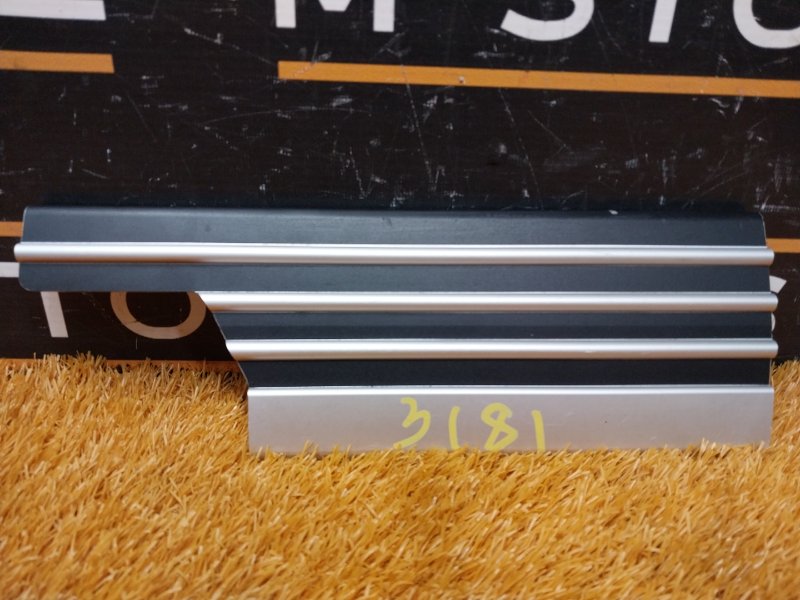 Накладка на порог салона, 350 рублей, Красноярск