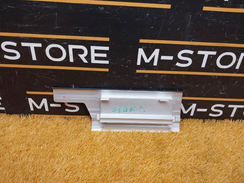 Накладка на порог салона, 350 рублей, Красноярск