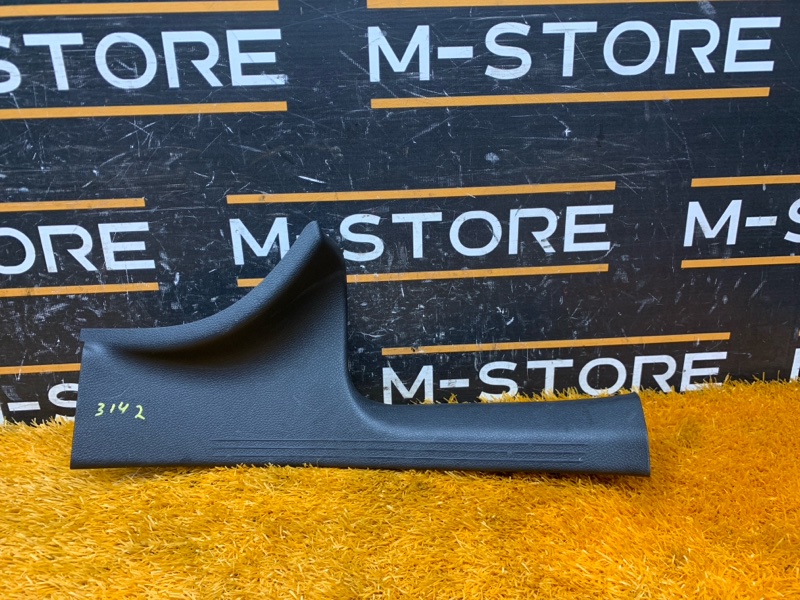 Накладка на порог салона, 560 рублей, Красноярск