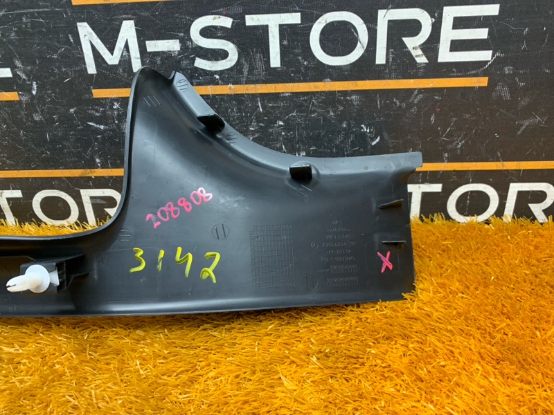 Накладка на порог салона, 560 рублей, Красноярск