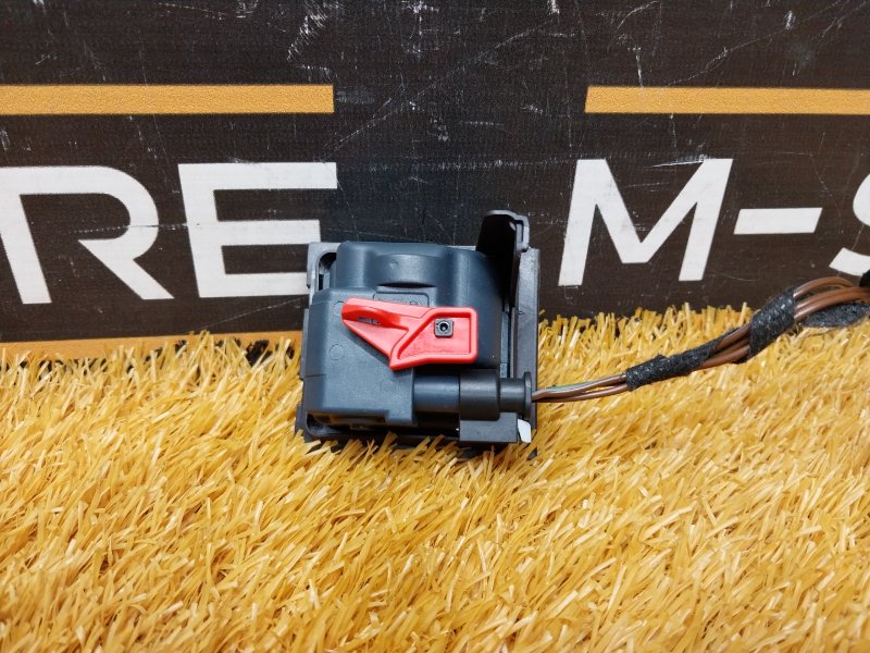 Замок лючка бензобака, 1100 рублей, Красноярск