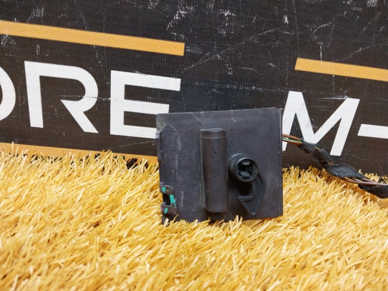 Замок лючка бензобака, 1100 рублей, Красноярск