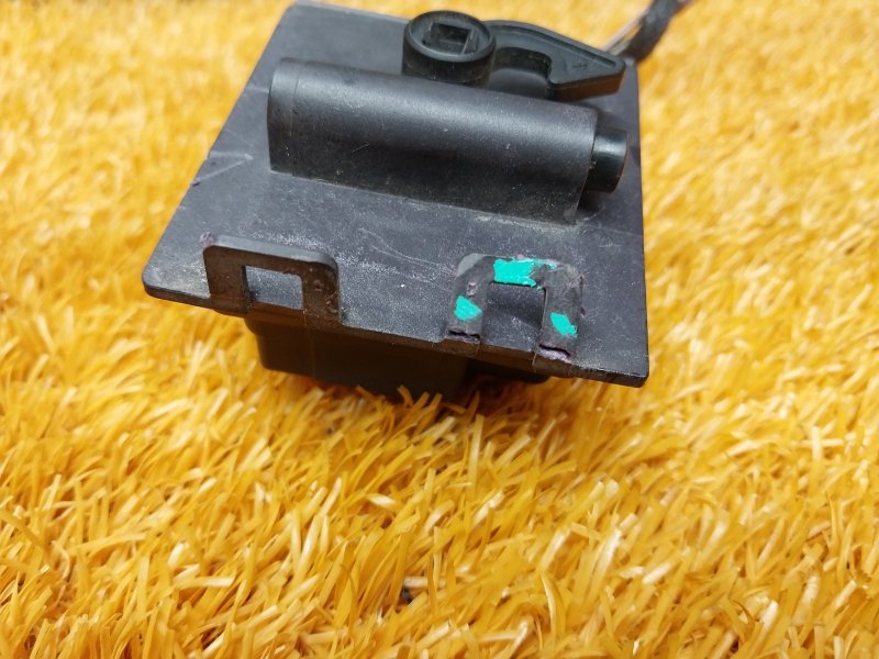 Замок лючка бензобака, 1100 рублей, Красноярск