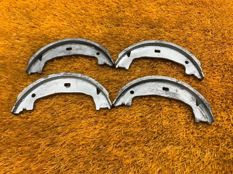 Колодки ручника, 500 рублей, Красноярск