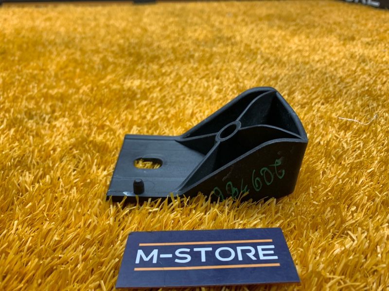 кронштейн, 700 рублей, Красноярск