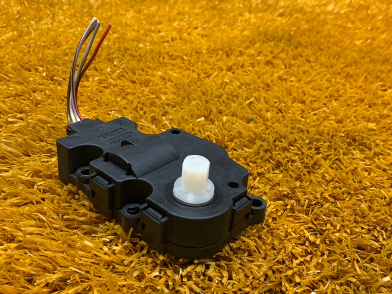 привод заслонки отопителя, 200 рублей, Красноярск