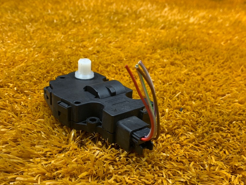 привод заслонки отопителя, 200 рублей, Красноярск